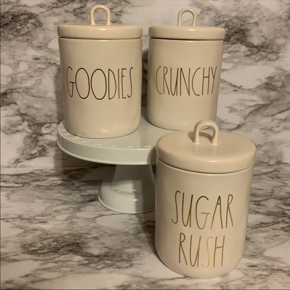 Rae Dunn canister set